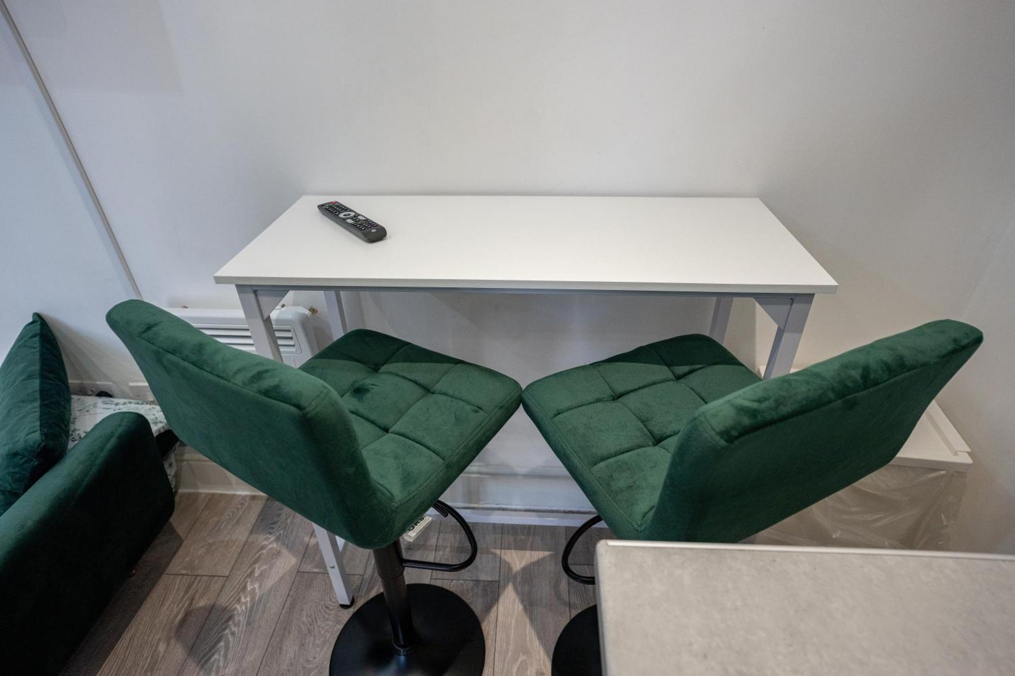 Beautiful Studio Flat In Hackney Next To Overground Station London Exteriör bild